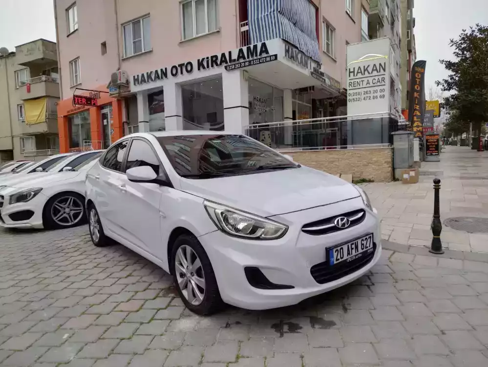 HYUNDAİ ACCENT BLUE